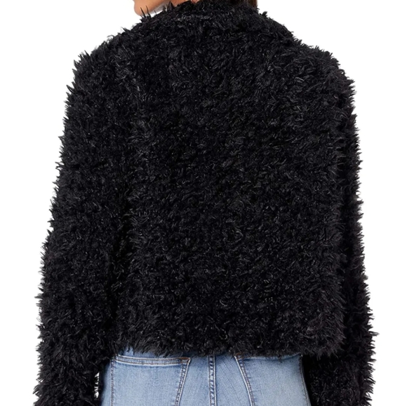 Vera Moda Women Fenda Jayla Short Faux Fur Jacket - Picture 3 of 8